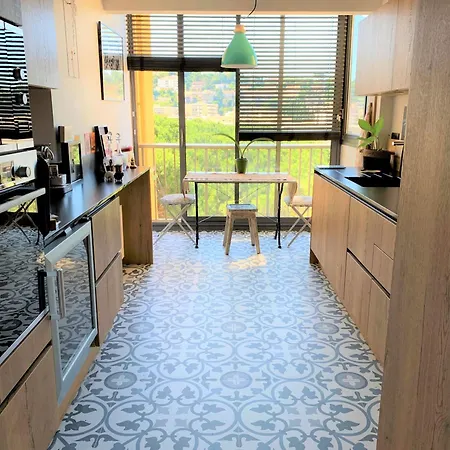 Superbe A St Raphael, A Pied Apartment